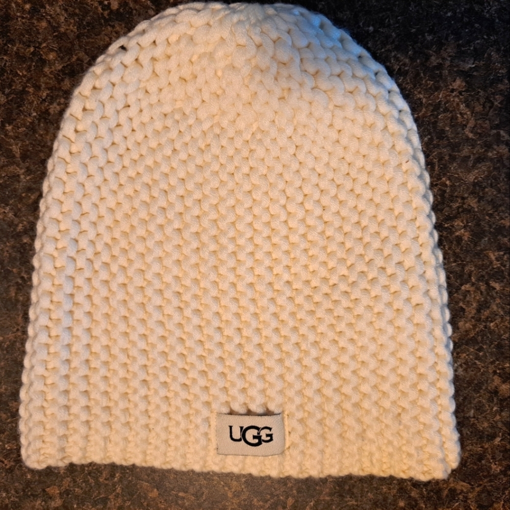 UGG Beanie - Today's  Sale!